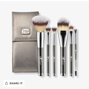 IT Cosmetics Your Superheroes Full-Size Travel Makeup Brush Set